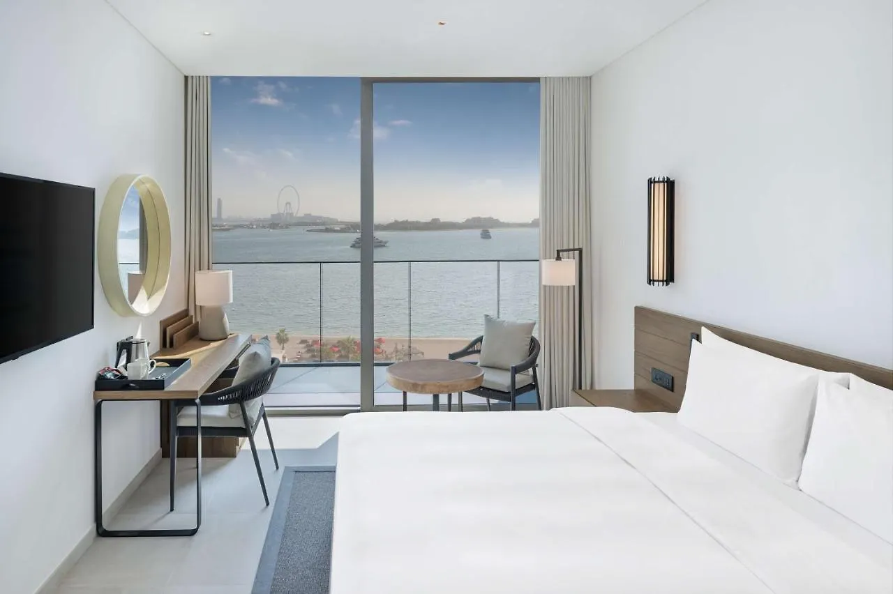 Radisson Beach Resort Palm Jumeirah ドバイ 4*,