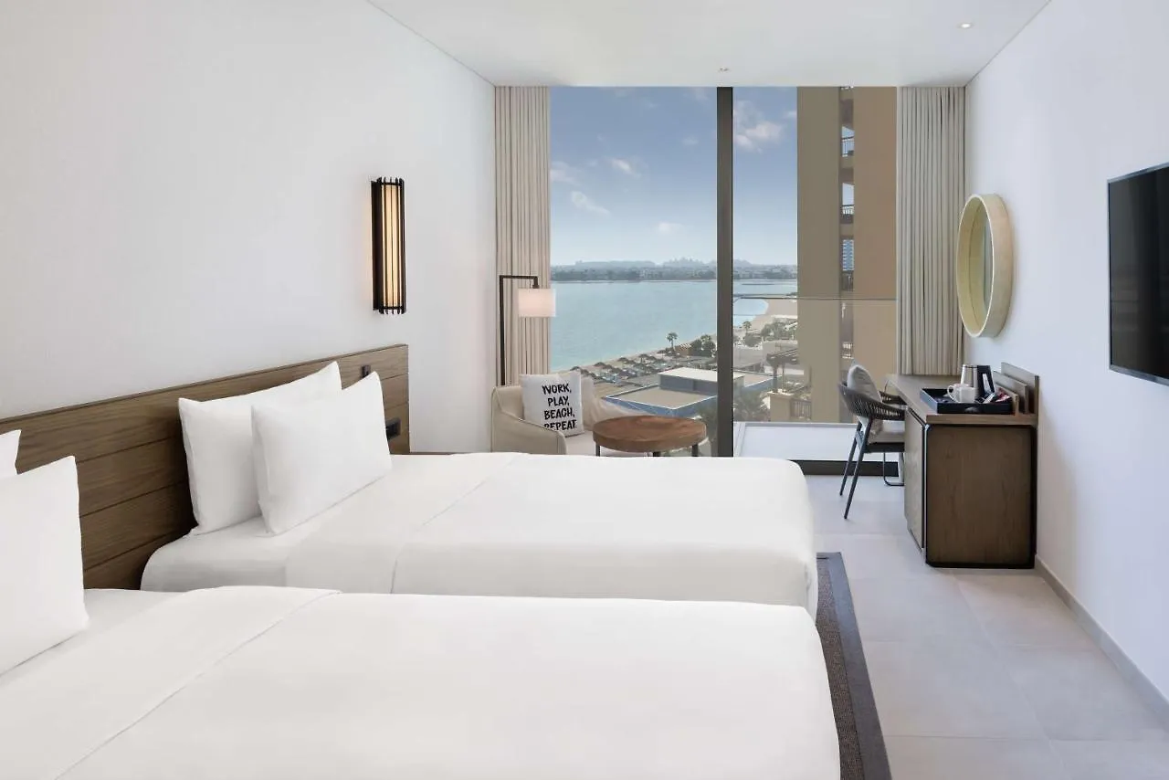 Radisson Beach Resort Palm Jumeirah Dubái