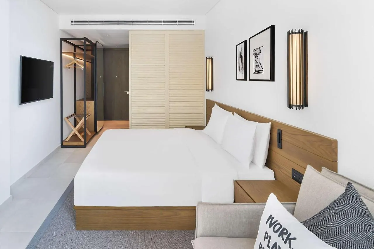Radisson Beach Resort Palm Jumeirah ドバイ