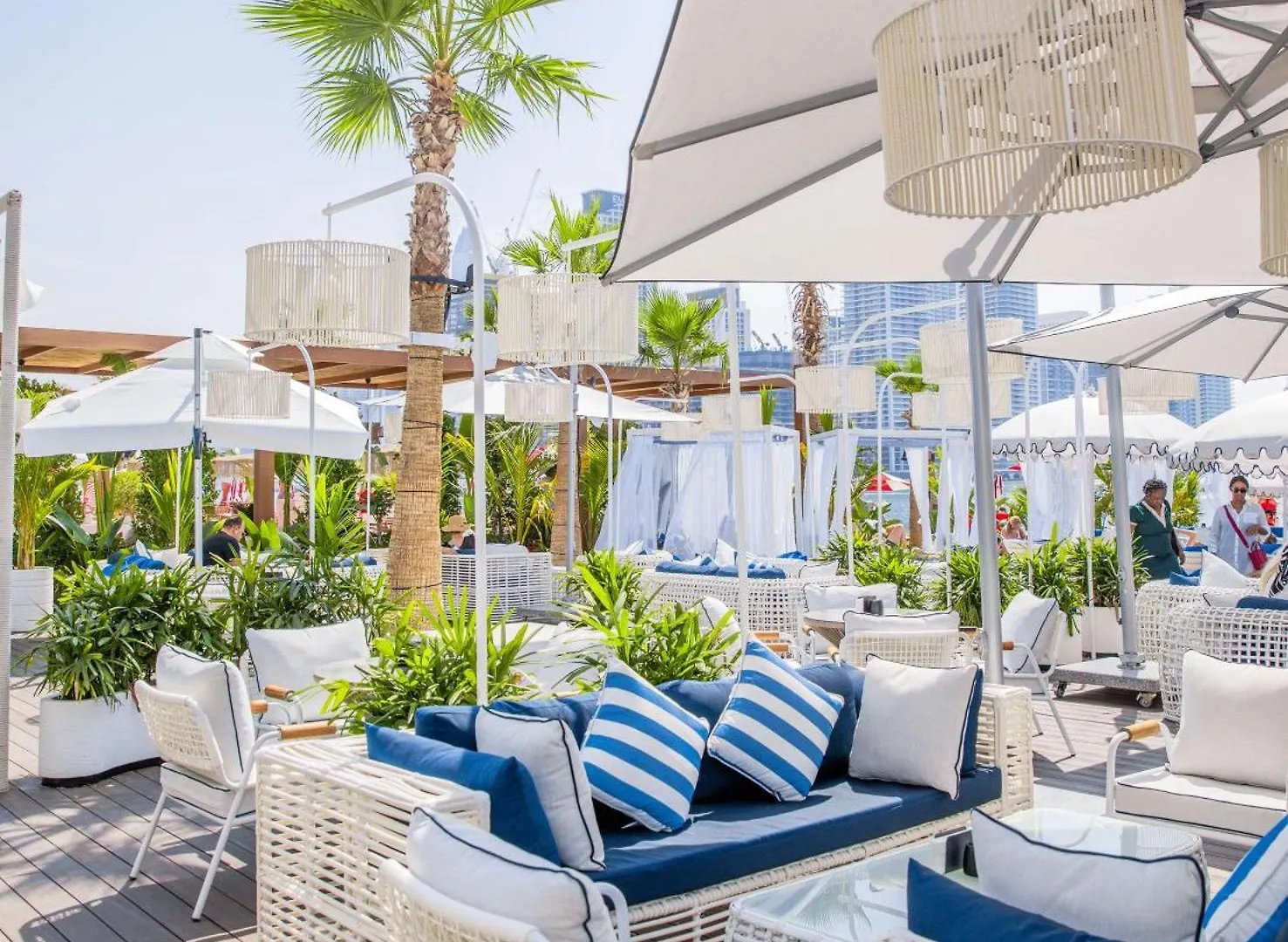Radisson Beach Resort Palm Jumeirah ドバイ